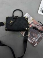 کیف پانچی LV کد 280301
