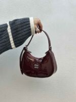 کیف هلالی MIU MIU کد 280427 - Image 6