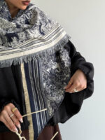 روسری طرحدار 3 گوش کد 310668 - Image 3