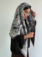 روسری طرحدار 3 گوش کد 310668 - Image 2