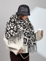 شال پلنگی ریش دار کد 310669 - Image 5