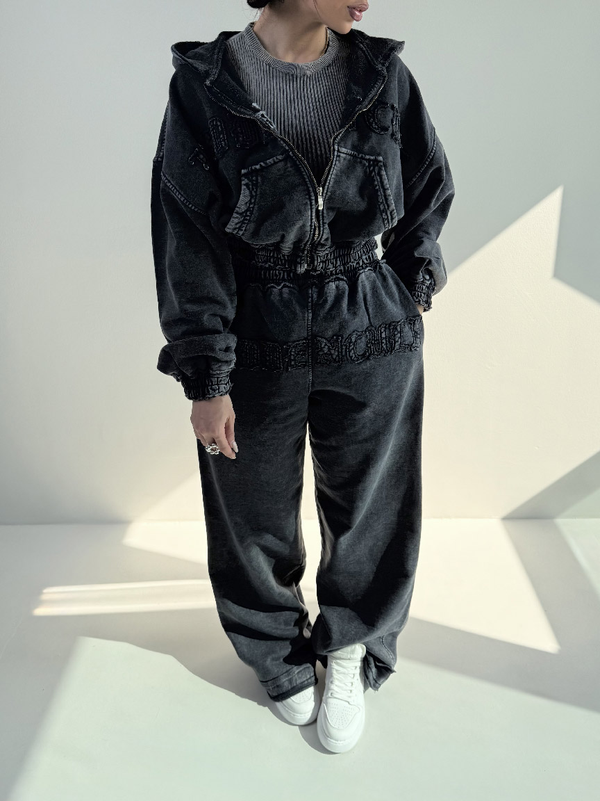 IMG_6943 ست سوییشرت و شلوار BAD GIRL کد 160847 - Image 10