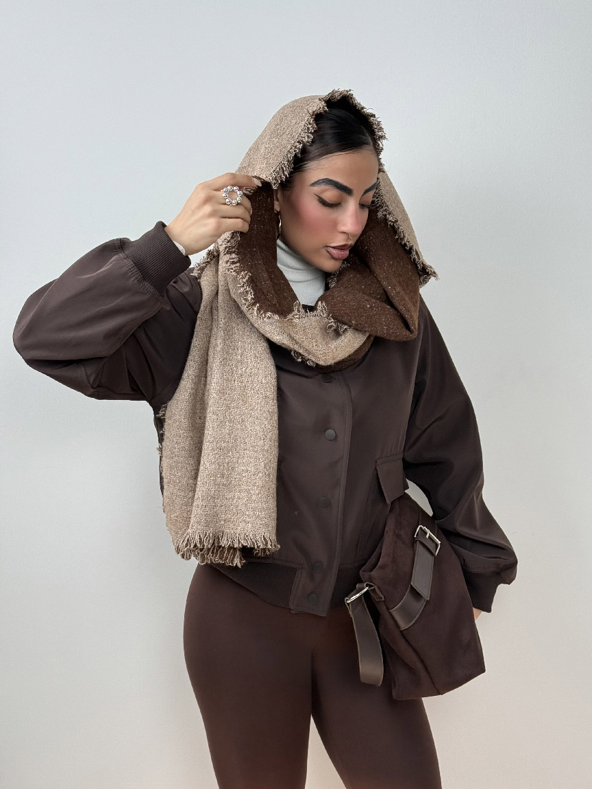 IMG_7398 کاپشن بارونی دکمه پانچی کد 200962 - Image 1