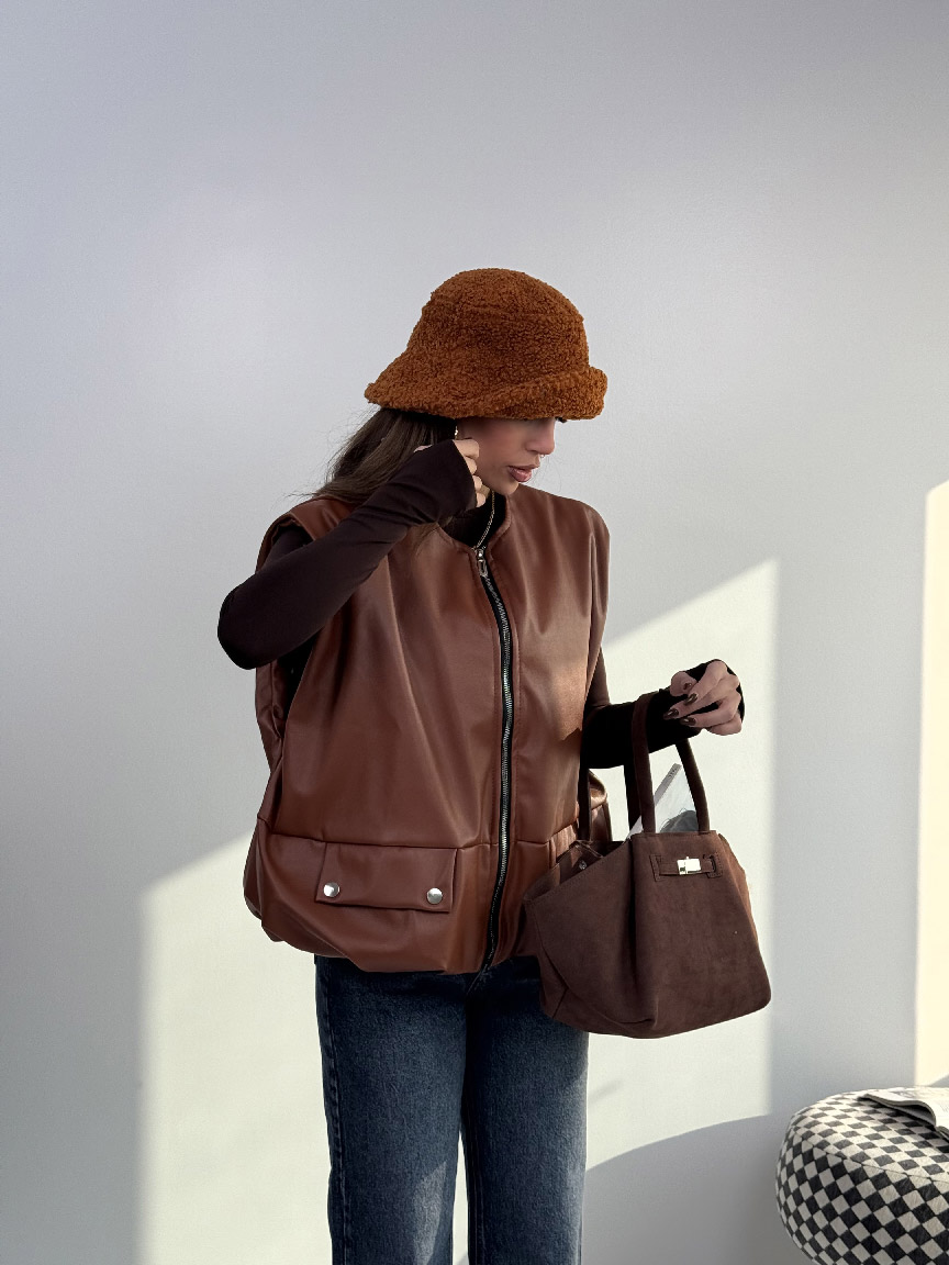 IMG_3211 وست چرم جیب پانچی کد 200942 - Image 1