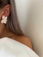 گوشواره مینا کاری نیمه گل کد 310731