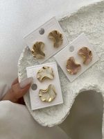 گوشواره دفرمه مینا کاری کد 310832 - Image 2